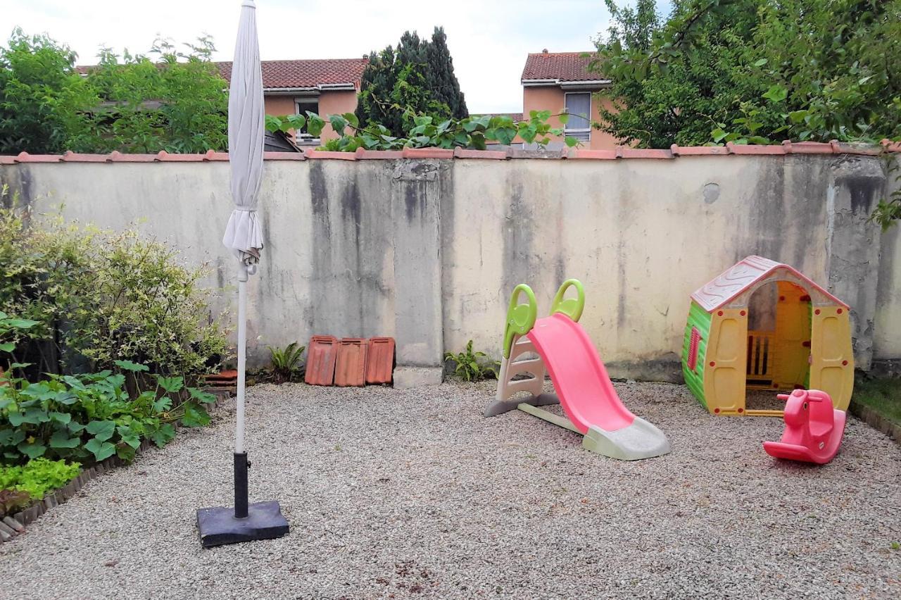 La Maison De Sylvie, Chambres D'Hotes A Tarbes Eksteriør billede
